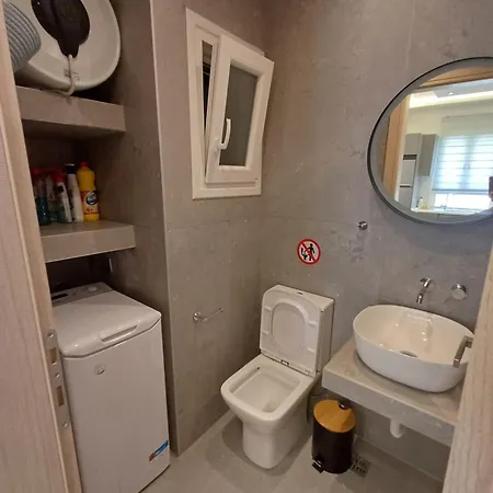 Apartment Centre Near Metro Station